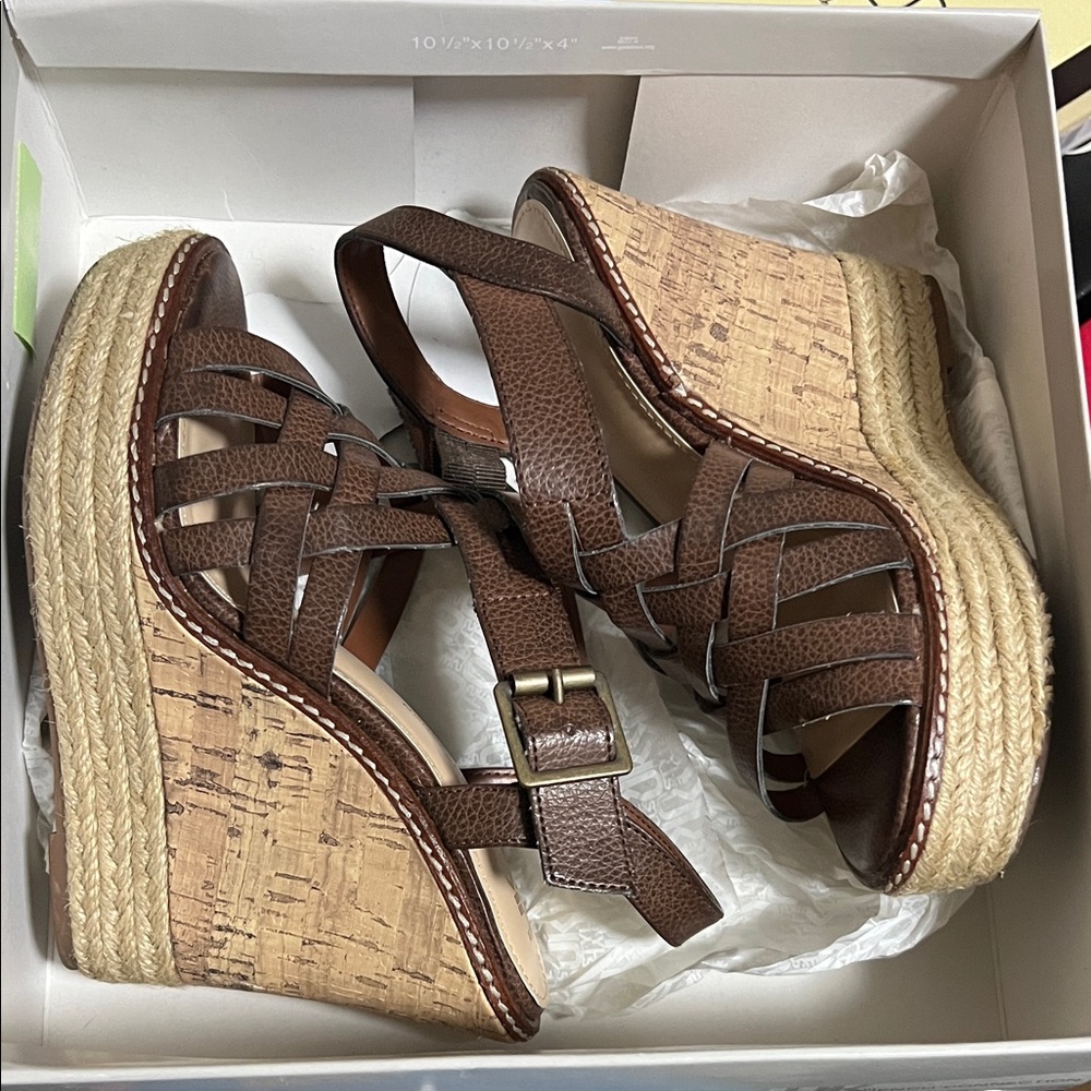 UK Style by FrenchConnection Brown Wedge Sandals, size 6